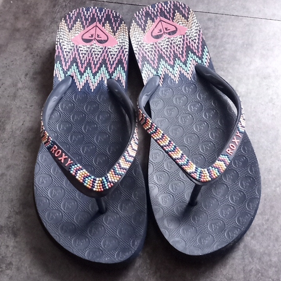 Roxy Shoes - ROXY flip flops 🌺